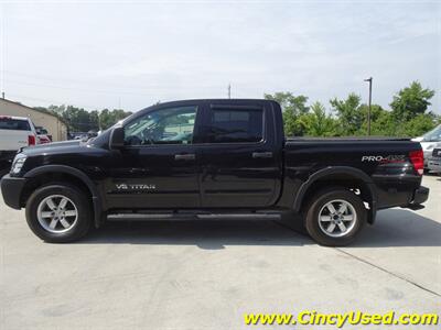 2012 Nissan Titan PRO-4X  5.6L V8 4WD - Photo 4 - Cincinnati, OH 45255