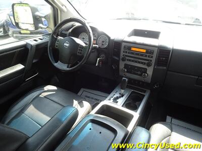 2012 Nissan Titan PRO-4X  5.6L V8 4WD - Photo 14 - Cincinnati, OH 45255