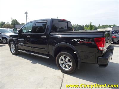 2012 Nissan Titan PRO-4X  5.6L V8 4WD - Photo 8 - Cincinnati, OH 45255