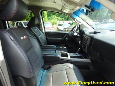 2012 Nissan Titan PRO-4X  5.6L V8 4WD - Photo 15 - Cincinnati, OH 45255