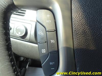 2013 Chevrolet Tahoe LTZ 5.3L V8  4X4 - Photo 26 - Cincinnati, OH 45255