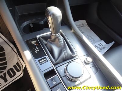 2020 Mazda MAZDA3 Select   - Photo 18 - Cincinnati, OH 45255