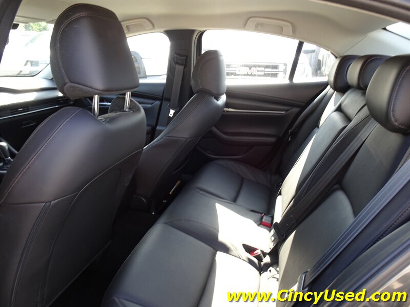 2020 Mazda MAZDA3 Select - Photo 14 - Cincinnati, OH 45255