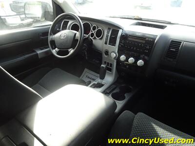 2007 Toyota Tundra SR5  5.7L V8 4X4 - Photo 14 - Cincinnati, OH 45255