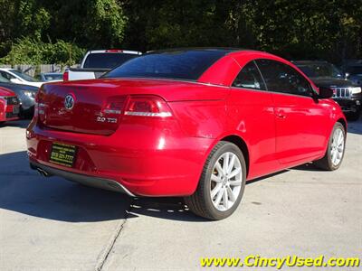2014 Volkswagen Eos Komfort 2.0L I4 FWD   - Photo 8 - Cincinnati, OH 45255