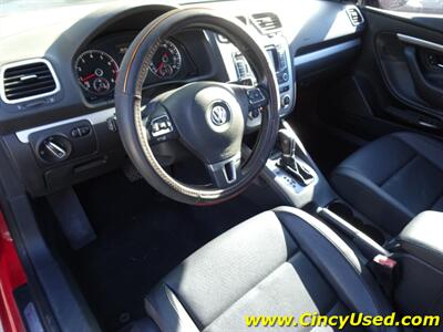 2014 Volkswagen Eos Komfort 2.0L I4 FWD   - Photo 12 - Cincinnati, OH 45255