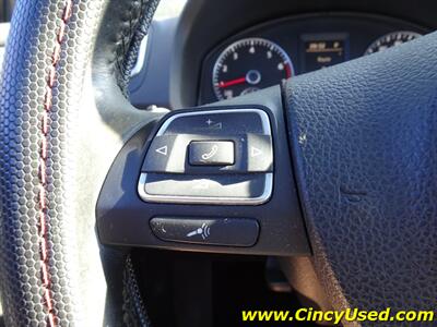 2014 Volkswagen Eos Komfort 2.0L I4 FWD   - Photo 21 - Cincinnati, OH 45255