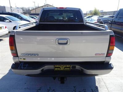 2005 GMC Sierra 1500 Denali   - Photo 10 - Cincinnati, OH 45255