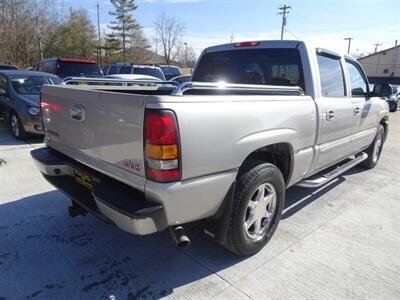 2005 GMC Sierra 1500 Denali   - Photo 11 - Cincinnati, OH 45255