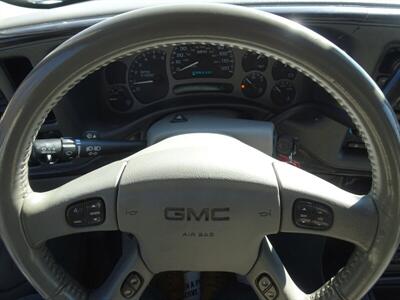 2005 GMC Sierra 1500 Denali   - Photo 33 - Cincinnati, OH 45255