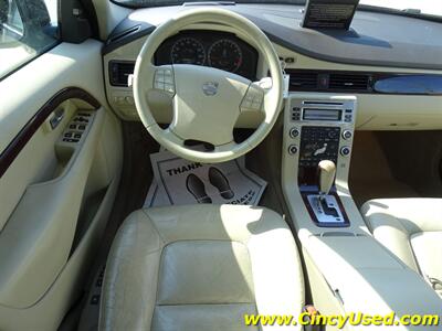 2008 Volvo XC70 3.2   - Photo 10 - Cincinnati, OH 45255