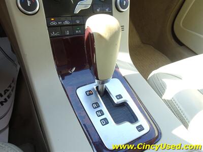 2008 Volvo XC70 3.2   - Photo 17 - Cincinnati, OH 45255