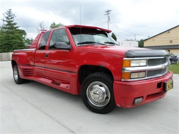 1995 Chevrolet C/K 3500 Series C3500 Silverado   - Photo 10 - Cincinnati, OH 45255