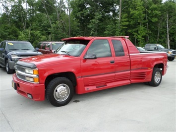 1995 Chevrolet C/K 3500 Series C3500 Silverado   - Photo 3 - Cincinnati, OH 45255