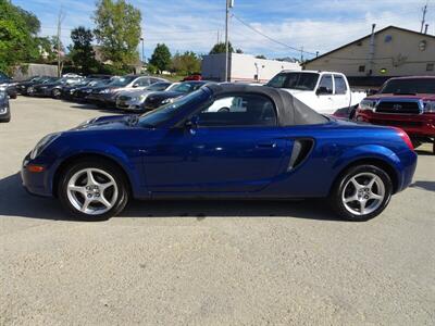 2002 Toyota MR2 Spyder   - Photo 7 - Cincinnati, OH 45255