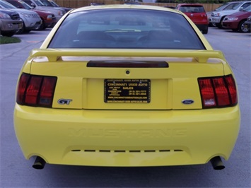 2002 Ford Mustang GT   - Photo 5 - Cincinnati, OH 45255