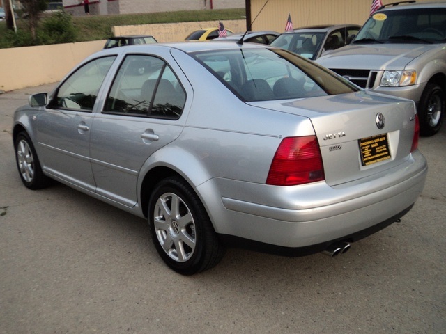 2002 Volkswagen Jetta GLX - Photo 4 - Cincinnati, OH 45255
