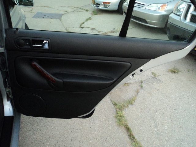2002 Volkswagen Jetta GLX - Photo 25 - Cincinnati, OH 45255