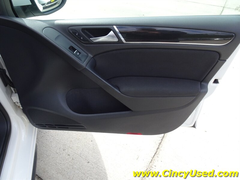 2011 Volkswagen GTI - Photo 25 - Cincinnati, OH 45255