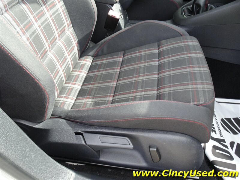 2011 Volkswagen GTI - Photo 26 - Cincinnati, OH 45255