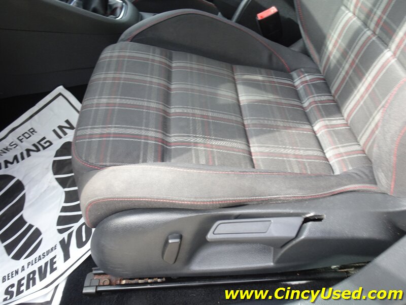 2011 Volkswagen GTI - Photo 15 - Cincinnati, OH 45255