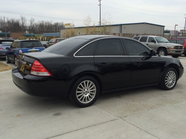 2005 Mercury Montego Luxury - Photo 6 - Cincinnati, OH 45255