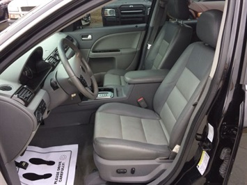 2005 Mercury Montego Luxury - Photo 14 - Cincinnati, OH 45255