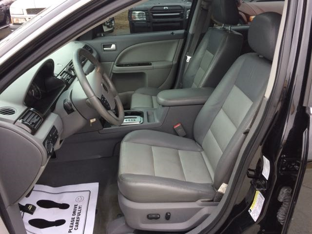 2005 Mercury Montego Luxury - Photo 14 - Cincinnati, OH 45255