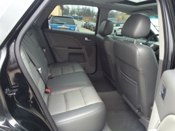 2005 Mercury Montego Luxury - Photo 9 - Cincinnati, OH 45255