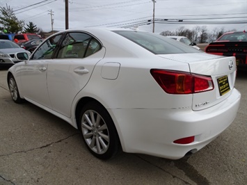 2009 Lexus IS 250   - Photo 10 - Cincinnati, OH 45255