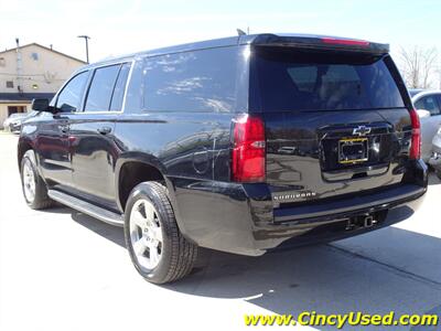 2018 Chevrolet Suburban LT - Photo 9 - Cincinnati, OH 45255