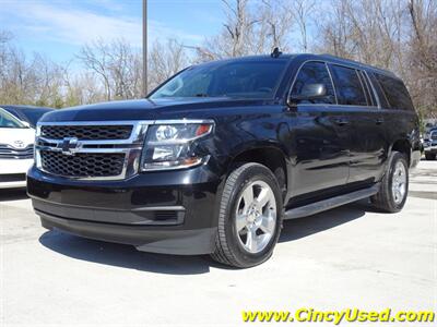 2018 Chevrolet Suburban LT - Photo 3 - Cincinnati, OH 45255