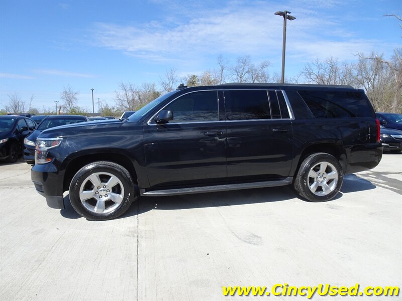 2018 Chevrolet Suburban LT - Photo 5 - Cincinnati, OH 45255