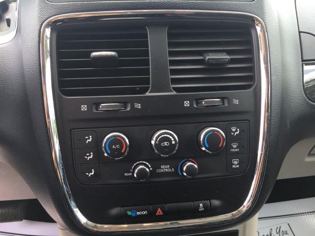 2012 Dodge Grand Caravan SE   - Photo 21 - Cincinnati, OH 45255