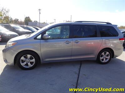 2011 Toyota Sienna LE 8-Passenger   - Photo 5 - Cincinnati, OH 45255