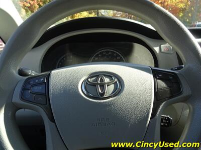 2011 Toyota Sienna LE 8-Passenger   - Photo 22 - Cincinnati, OH 45255