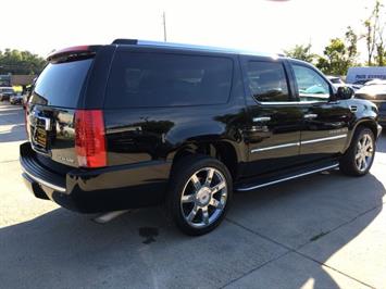 2009 Cadillac Escalade ESV   - Photo 6 - Cincinnati, OH 45255