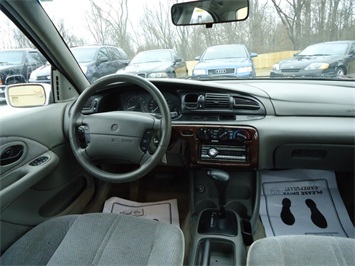 1998 Mercury Mystique   - Photo 7 - Cincinnati, OH 45255