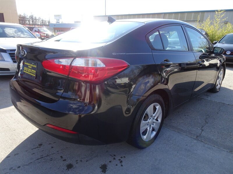 2016 Kia Forte LX  I4 FWD - Photo 5 - Cincinnati, OH 45255