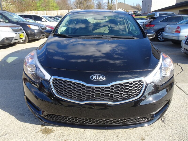 2016 Kia Forte LX  I4 FWD - Photo 2 - Cincinnati, OH 45255