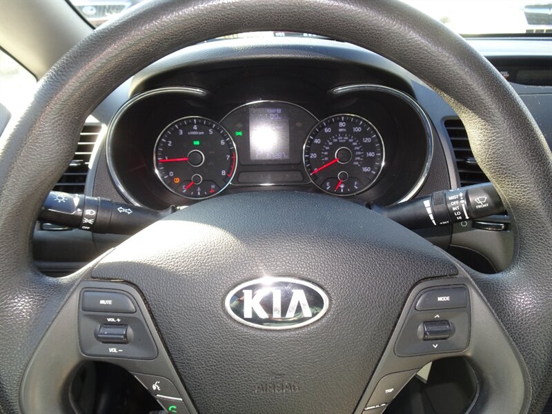 2016 Kia Forte LX  I4 FWD - Photo 15 - Cincinnati, OH 45255