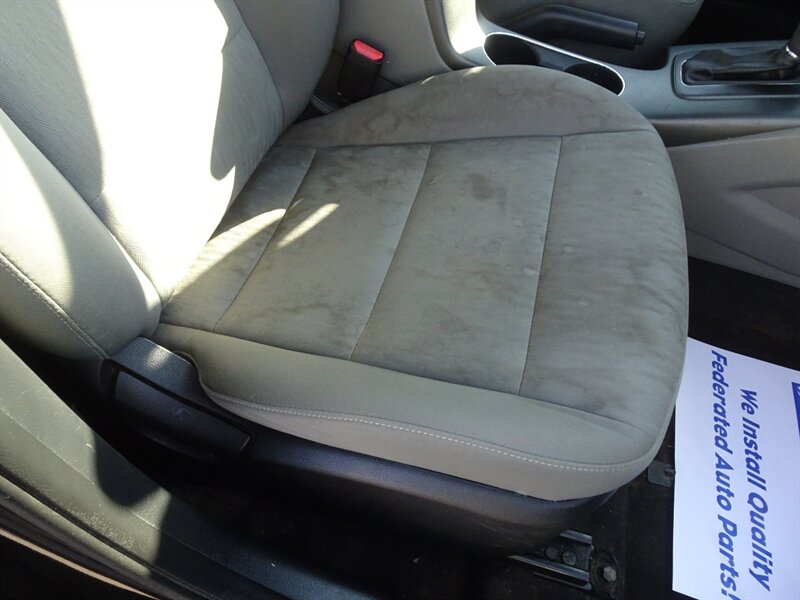 2016 Kia Forte LX  I4 FWD - Photo 19 - Cincinnati, OH 45255