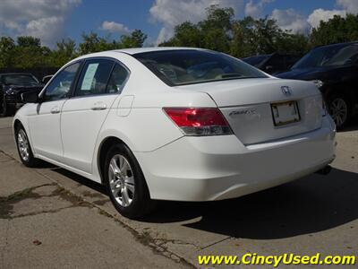 2009 Honda Accord LX-P   - Photo 10 - Cincinnati, OH 45255