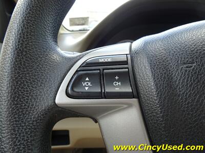 2009 Honda Accord LX-P   - Photo 21 - Cincinnati, OH 45255
