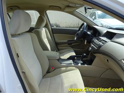 2009 Honda Accord LX-P   - Photo 17 - Cincinnati, OH 45255