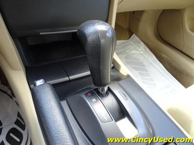 2009 Honda Accord LX-P   - Photo 18 - Cincinnati, OH 45255