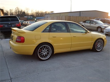 2001 Audi S4 quattro   - Photo 6 - Cincinnati, OH 45255