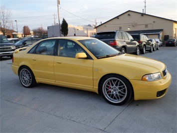 2001 Audi S4 quattro   - Photo 1 - Cincinnati, OH 45255