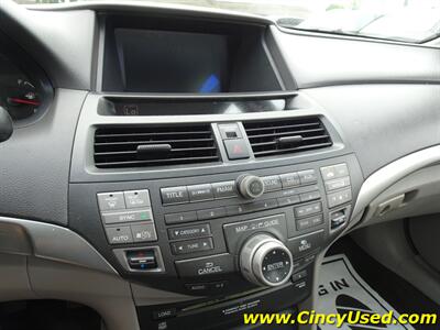 2010 Honda Accord EX-L V6 w/Navi   - Photo 24 - Cincinnati, OH 45255