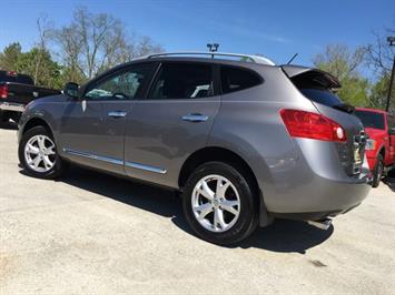 2011 Nissan Rogue SV   - Photo 12 - Cincinnati, OH 45255